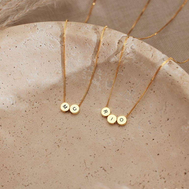 Collier avec pendentif lettre gravée - Pendentif initial personnalisé pour elle